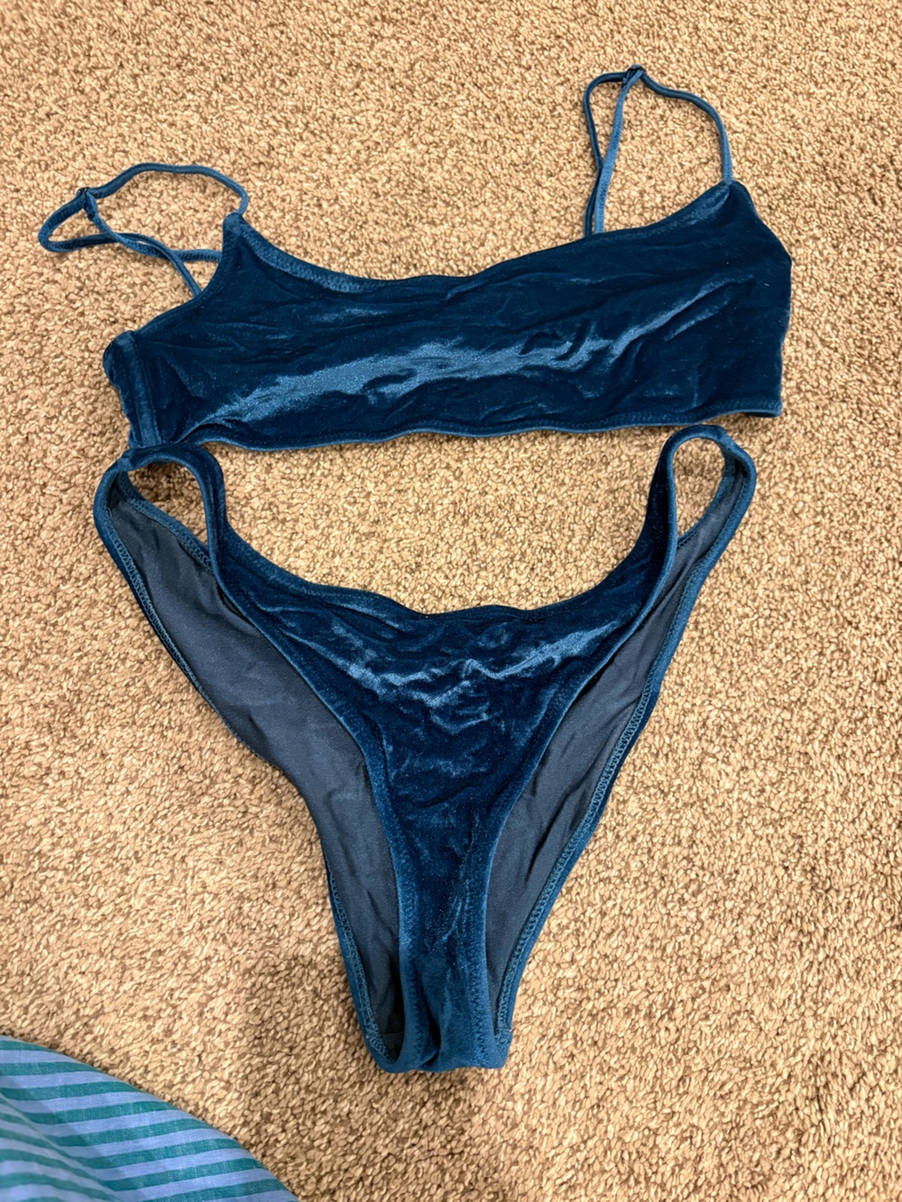 triangl swimwear Velvet Bandeau & cheeky Set - navy Blue